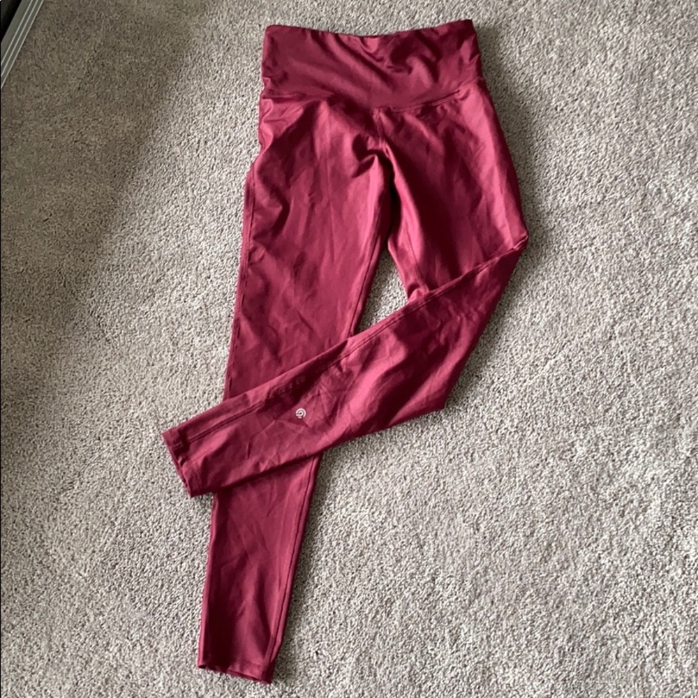 Shiny coated leggings
